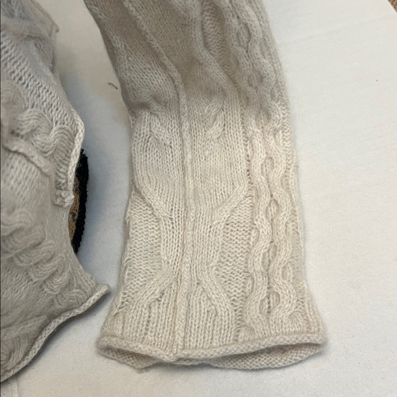 NILI  LOTAN CASHMERE CABLE KNIT SWEATER CREAM SIZE MEDIUM - Picture 4 of 16